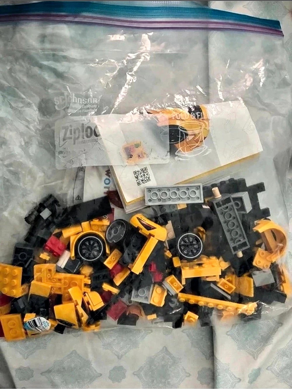 LEGO Mercedes-AMG F1 W12 E Performance & Mercedes-AMG Project One 76909
